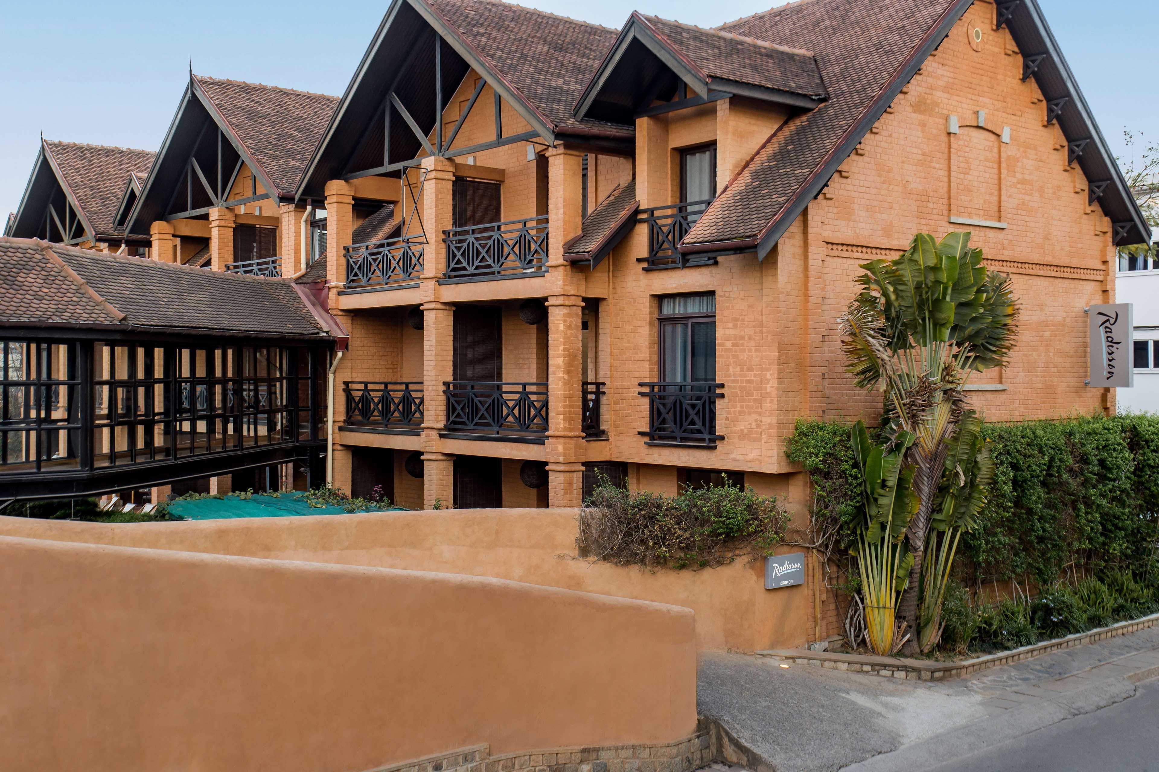 Radisson Blu Hotel Antananarivo Waterfront Exterior photo