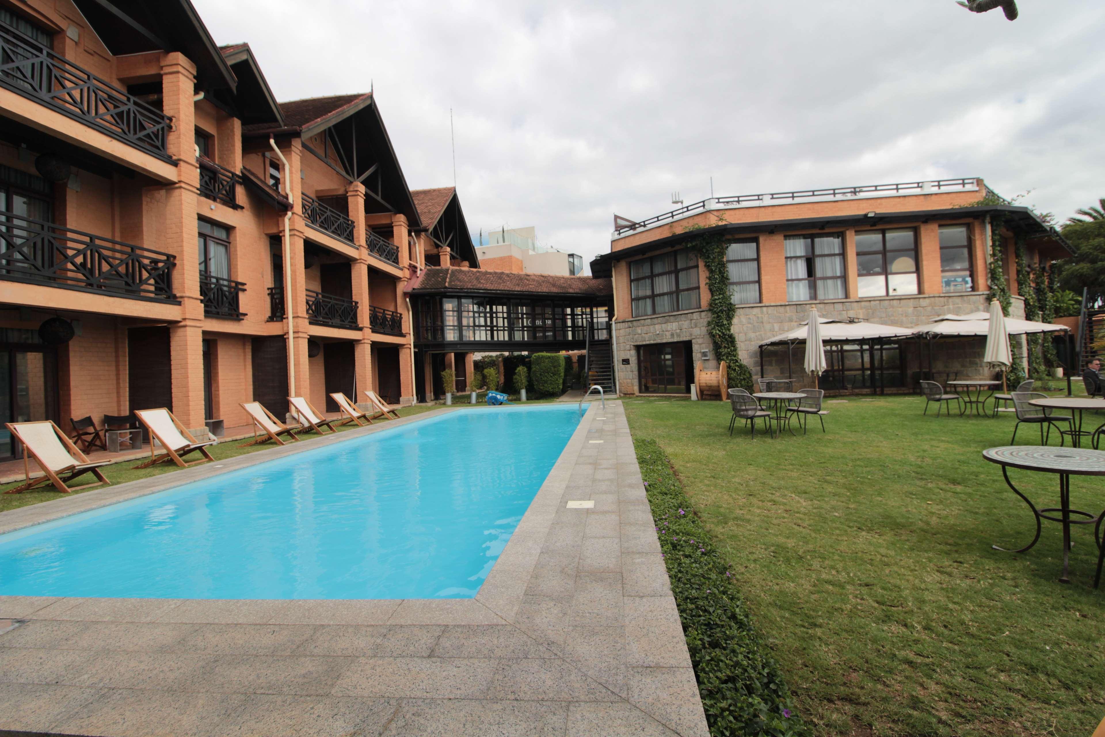 Radisson Blu Hotel Antananarivo Waterfront Exterior photo